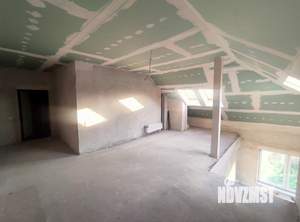 3-к квартира, вторичка, 101м2, 4/4 этаж