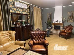 3-к квартира, вторичка, 143м2, 4/4 этаж
