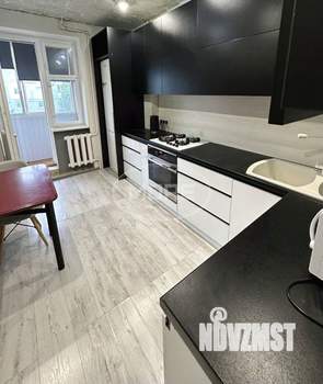 3-к квартира, вторичка, 61м2, 4/5 этаж