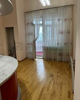 2-к квартира, вторичка, 92м2, 8/8 этаж