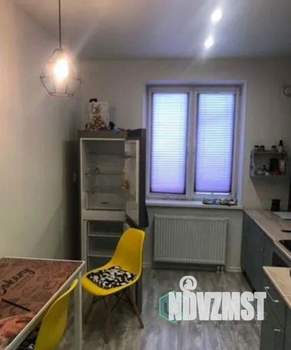 2-к квартира, вторичка, 58м2, 1/9 этаж