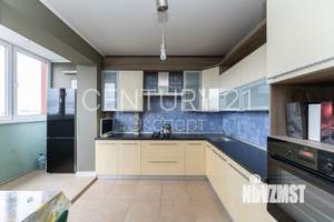 3-к квартира, вторичка, 102м2, 9/10 этаж