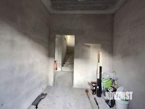 2-к квартира, вторичка, 120м2, 1/2 этаж