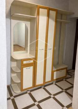 2-к квартира, вторичка, 46м2, 1/4 этаж