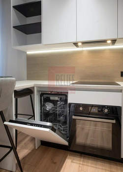 1-к квартира, вторичка, 77м2, 9/9 этаж