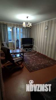 3-к квартира, вторичка, 58м2, 2/5 этаж