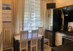 3-к квартира, вторичка, 74м2, 1/3 этаж