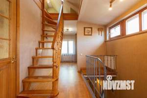 3-к квартира, вторичка, 92м2, 2/2 этаж