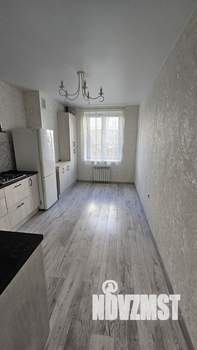 2-к квартира, вторичка, 60м2, 1/9 этаж
