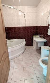 4-к квартира, вторичка, 159м2, 1/6 этаж