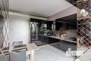 2-к квартира, вторичка, 75м2, 7/9 этаж