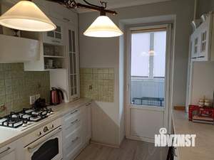 3-к квартира, вторичка, 58м2, 2/5 этаж