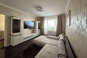 3-к квартира, вторичка, 74м2, 1/5 этаж