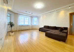 2-к квартира, вторичка, 82м2, 3/5 этаж