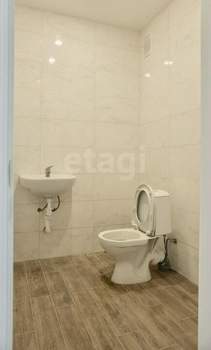 3-к квартира, вторичка, 84м2, 1/9 этаж