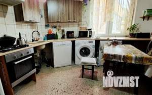 3-к квартира, вторичка, 100м2, 2/4 этаж