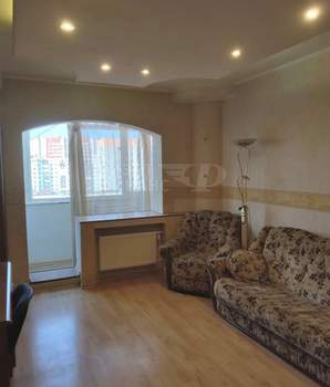 3-к квартира, вторичка, 77м2, 8/9 этаж