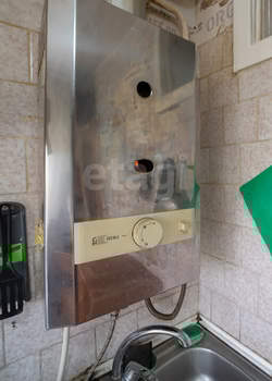 2-к квартира, вторичка, 38м2, 3/3 этаж