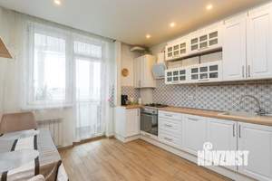 3-к квартира, вторичка, 64м2, 1/9 этаж