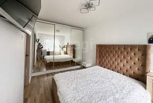 3-к квартира, вторичка, 74м2, 1/5 этаж