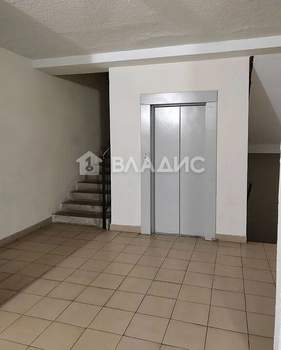 2-к квартира, вторичка, 57м2, 8/9 этаж