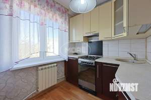 3-к квартира, вторичка, 58м2, 5/5 этаж