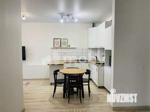 2-к квартира, вторичка, 62м2, 1/10 этаж