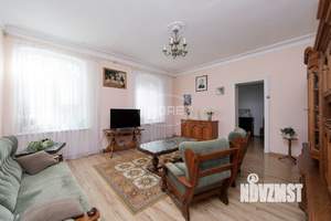 4-к квартира, вторичка, 136м2, 1/2 этаж