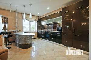 3-к квартира, вторичка, 144м2, 4/5 этаж