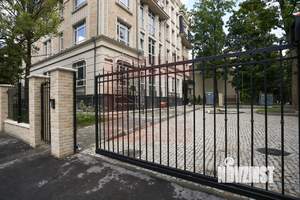 2-к квартира, вторичка, 113м2, 1/4 этаж