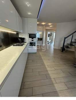 3-к квартира, вторичка, 122м2, 5/9 этаж