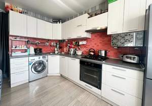 3-к квартира, вторичка, 75м2, 1/9 этаж
