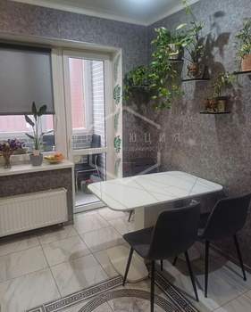 2-к квартира, вторичка, 56м2, 1/9 этаж