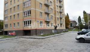 2-к квартира, вторичка, 63м2, 1/9 этаж