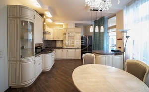 4-к квартира, вторичка, 162м2, 10/11 этаж