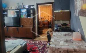 2-к квартира, вторичка, 44м2, 1/4 этаж