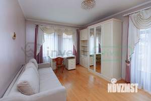 3-к квартира, вторичка, 140м2, 2/4 этаж