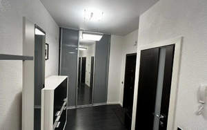 2-к квартира, вторичка, 75м2, 1/9 этаж