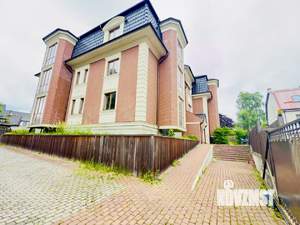 2-к квартира, вторичка, 68м2, 1/3 этаж