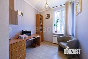 4-к квартира, вторичка, 98м2, 2/4 этаж