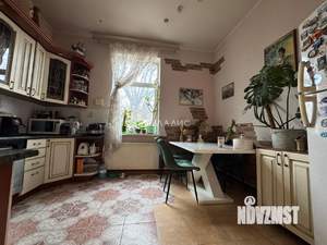 2-к квартира, вторичка, 65м2, 3/3 этаж