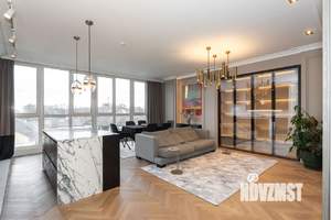 3-к квартира, вторичка, 104м2, 4/5 этаж