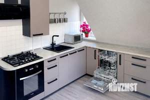 3-к квартира, вторичка, 98м2, 2/2 этаж