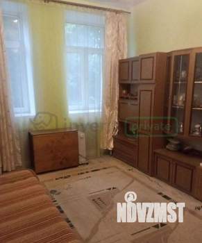 2-к квартира, вторичка, 38м2, 1/4 этаж
