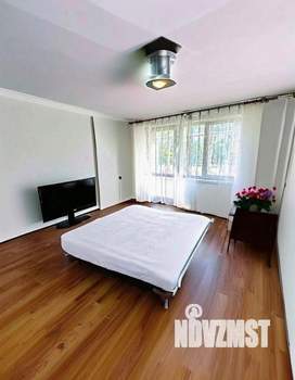 2-к квартира, вторичка, 61м2, 1/10 этаж