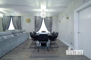 3-к квартира, вторичка, 125м2, 3/3 этаж