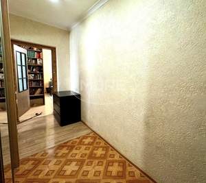 2-к квартира, вторичка, 70м2, 2/4 этаж