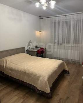 2-к квартира, вторичка, 63м2, 1/10 этаж