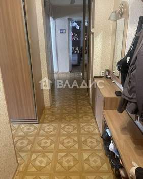 3-к квартира, вторичка, 71м2, 4/10 этаж