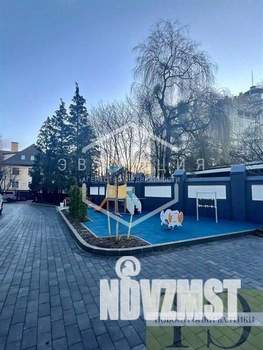 3-к квартира, вторичка, 99м2, 2/4 этаж